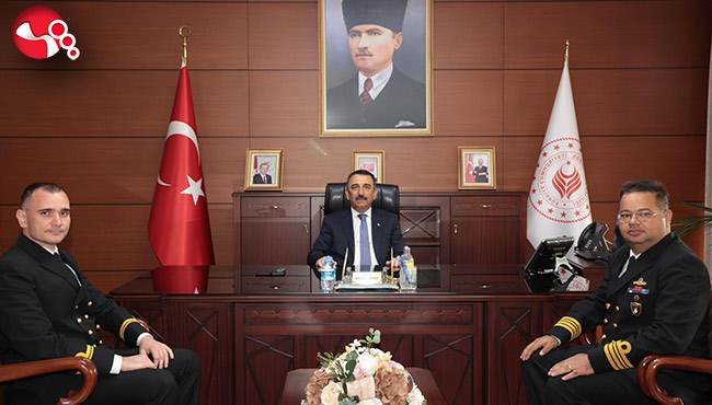 “TCG Poyraz” Komutanları, Vali Hacıbektaşoğlu’nu ziyaret etti…