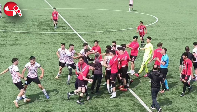 U18 Türkiye Şampiyonası’nda saha karıştı!