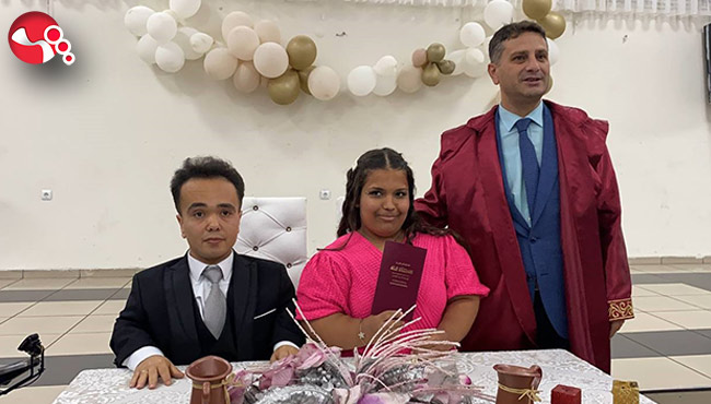 Sevgileri engel tanımadı!...