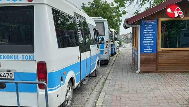 Yaya yoluna dolmuş durağı!...