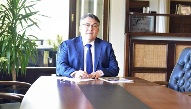 Rektör Özölçer, Anneler Gününü kutladı