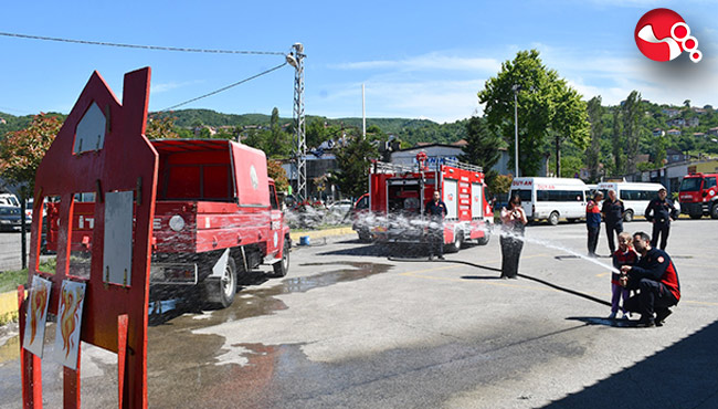 Engel tanımadılar,itfaiyeci oldular...