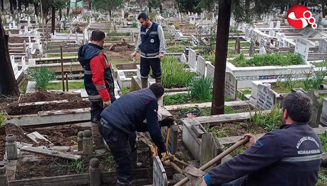 Mezarlıklarda bayram hazırlığı...
