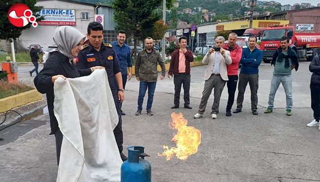 Öğretmenlere yangın eğitimi...