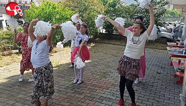 Doyasıya eğlendiler