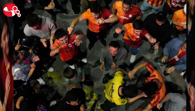 Şampiyonluğu rakip takımla kutladılar