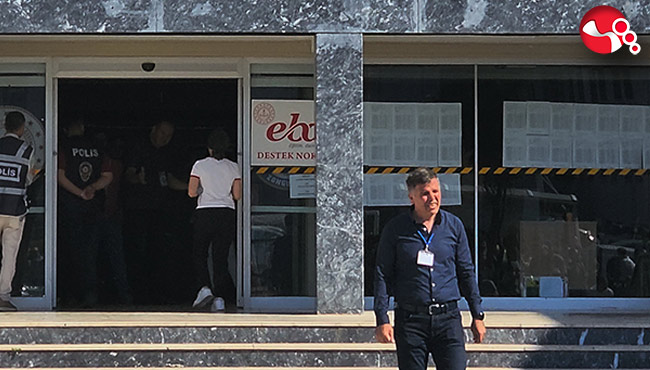 Kimliğini evde unutunca...