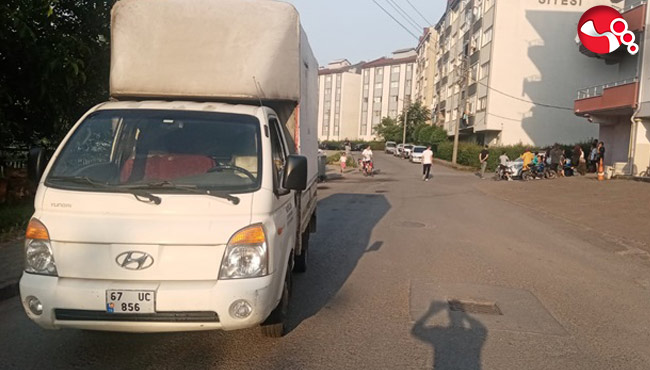 Kamyonet bisikletliye çarptı!....