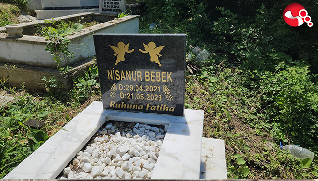 Mezar taşını gören göz yaşına boğuluyor...