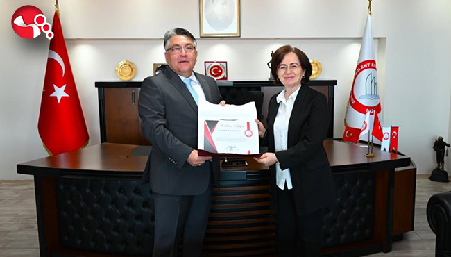 Prof. Dr. Mualla Yalçınkaya’dan Rektör Özölçer'e ziyaret