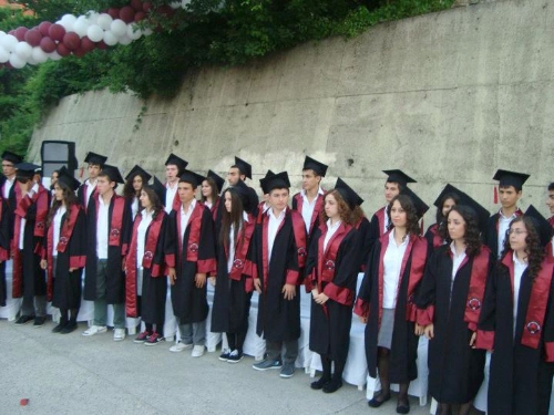 70 ÖĞRENCİDEN 55İ ÜNİVERSİTELİ OLDU..