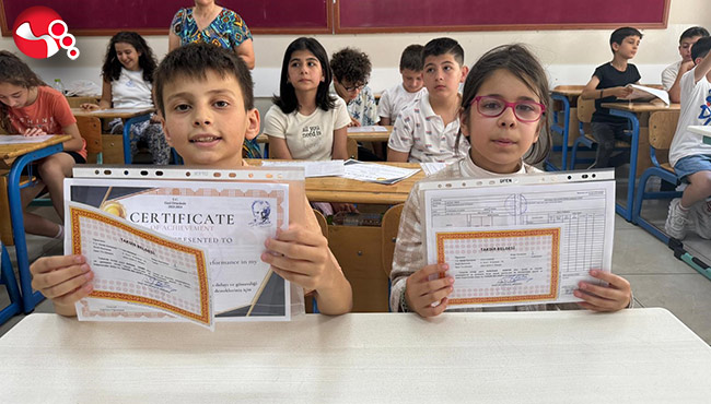 Zonguldak'ta 90 bin öğrenci karne sevinci yaşadı