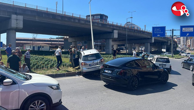 Refüje çıktı, direği devirdi...