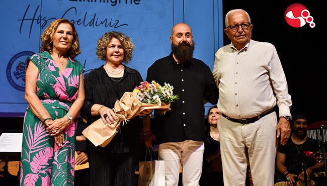 Sazdan Adam ve ekibinden muhteşem konser...