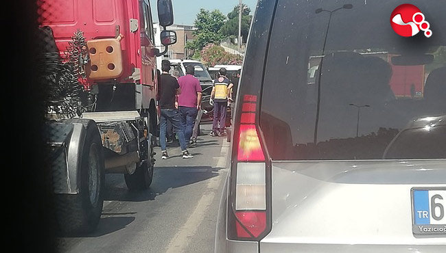 Tır ile taksi çarpıştı:1 yaralı!!!