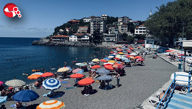 Vatandaşların plaj keyfi