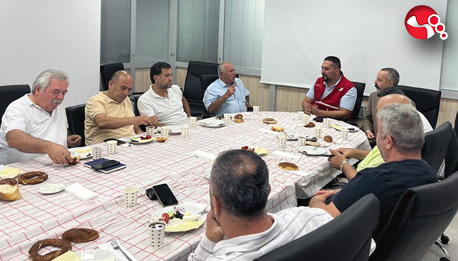 Başkan Yağız muhtarlarla istişarelerde bulundu...