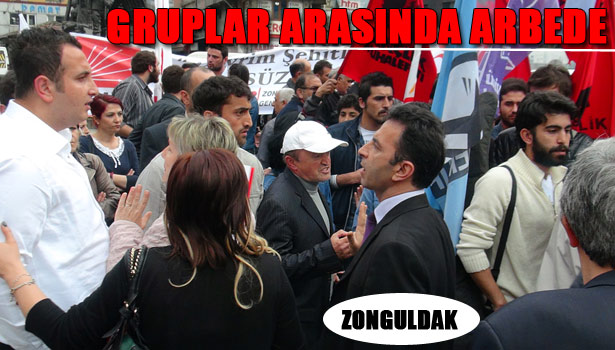 DENİZ GEZMİŞ'İ ANMAK İÇİN TOPLANAN GRUPLAR ARASINDA ARBEDE