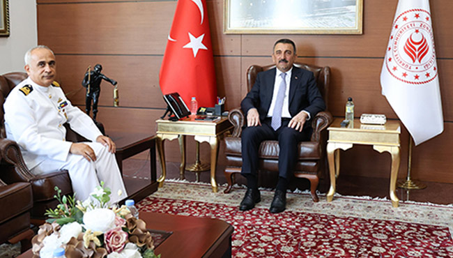 Komutan göreve başladı!...