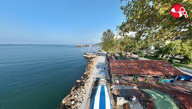 Sahilde çalışmalar devam ediyor...