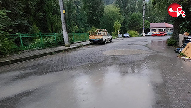 Yollar göle döndü