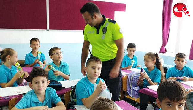 Anaokulu öğrencilerine trafik eğitimi