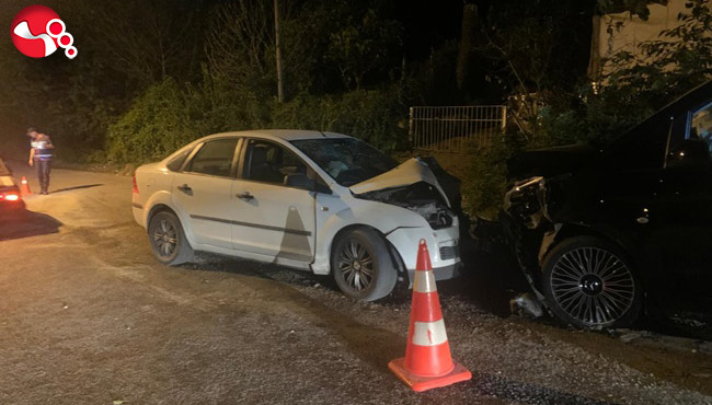 Kafa kafaya çarpıştılar: 2ağır,3 yaralı!....