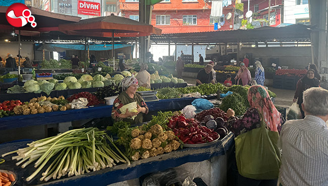 Halk pazarında fiyatlar…