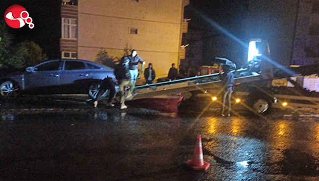 Elektrik direğine çarparak durabildi