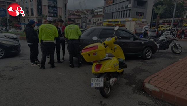 Kavşakta çarpıştılar