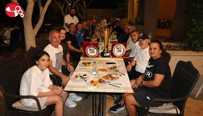 Kdz.Ereğli Turgut Tanyıldız Masterler takımı şampiyonluğu kutladı...