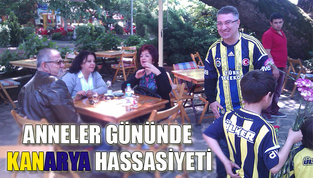 FENER'DEN ANNELERE KARANFİLLİ KUTLAMA