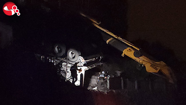 Virajı alamadı,bahçeye uçtu: Can kaybı!...