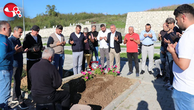 Sesli ve arkadaşlarından Turgut Tanyıldız’a vefa örneği