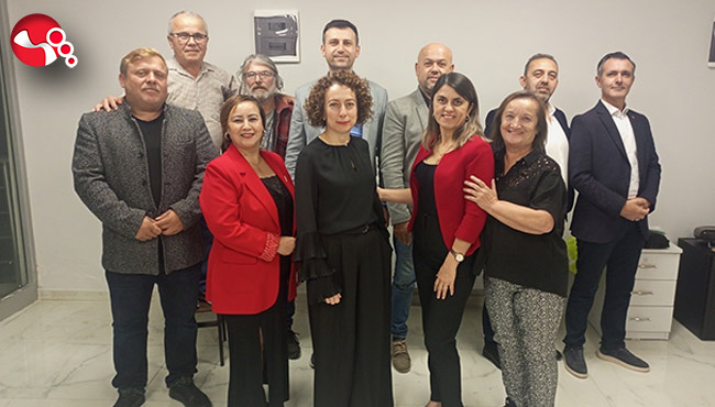 Tyatrocular tiyatro çatısı altında resmileşti