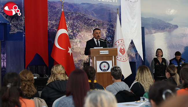 "En İyi Narkotik Polisi Anne"