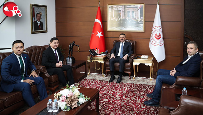 Kazakistan Başkonsolosu Amankul, Hacıbektaşoğlu'nu ziyaret etti