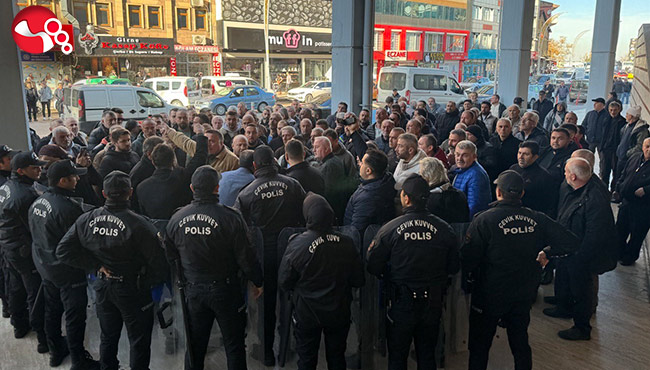 Rüsum ücretleri zammı esnafa kontak kapattırdı…