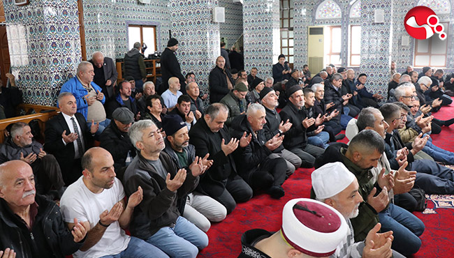 Murat Sesli, eski yol arkadaşları için Mevlid okuttu...