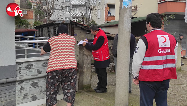 Kızılay yardım elini uzatmaya devam ediyor