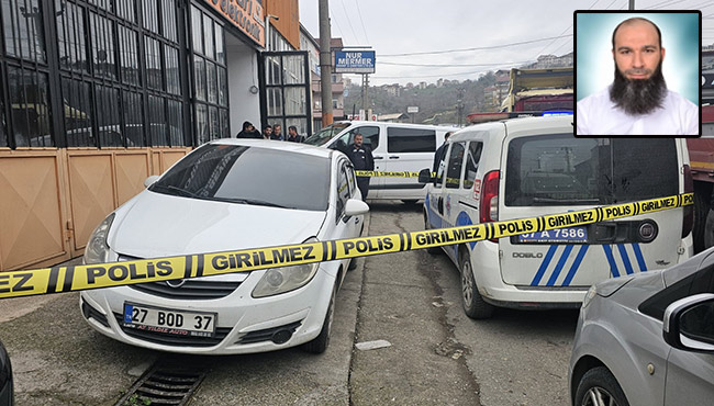 Aracında ölü bulundu..