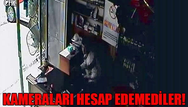 KÜÇÜK HIRSIZ GÜVENLİK KAMERASINA YAKALANDI