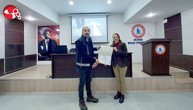 Devrek MYO'da madde bağımlılığı konferansı düzenlendi