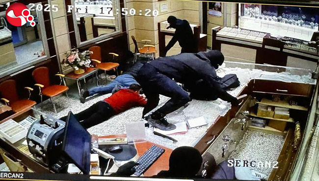 SİLAHLI KUYUMCU SOYGUNU!