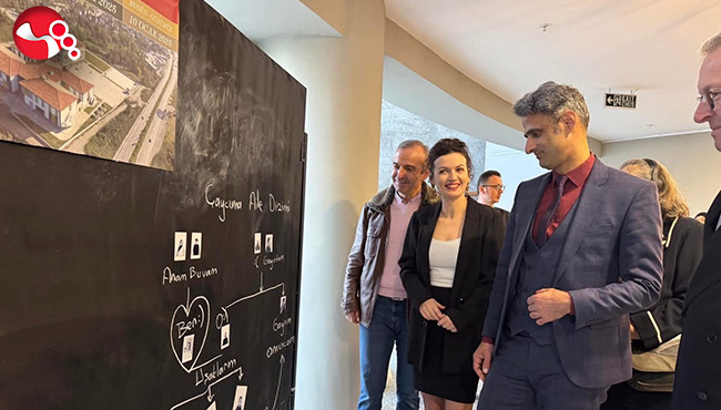 Bu müzede kelimeler sergileniyor…