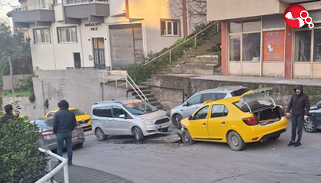 Araçlar çarpıştı