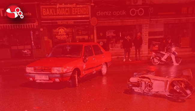 Otomobille Motosiklet çarpıştı