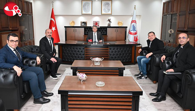 Rektör Özölçer, akademisyenleri ve doktora öğrencisini ağırladı