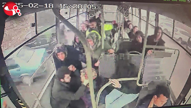 Fenalaşan yolcuyu, güzergâhını değiştirip hastaneye yetiştirdi