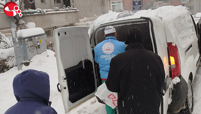 Sıcak yemekler ihtiyaç sahiplerine ulaştırıldı…